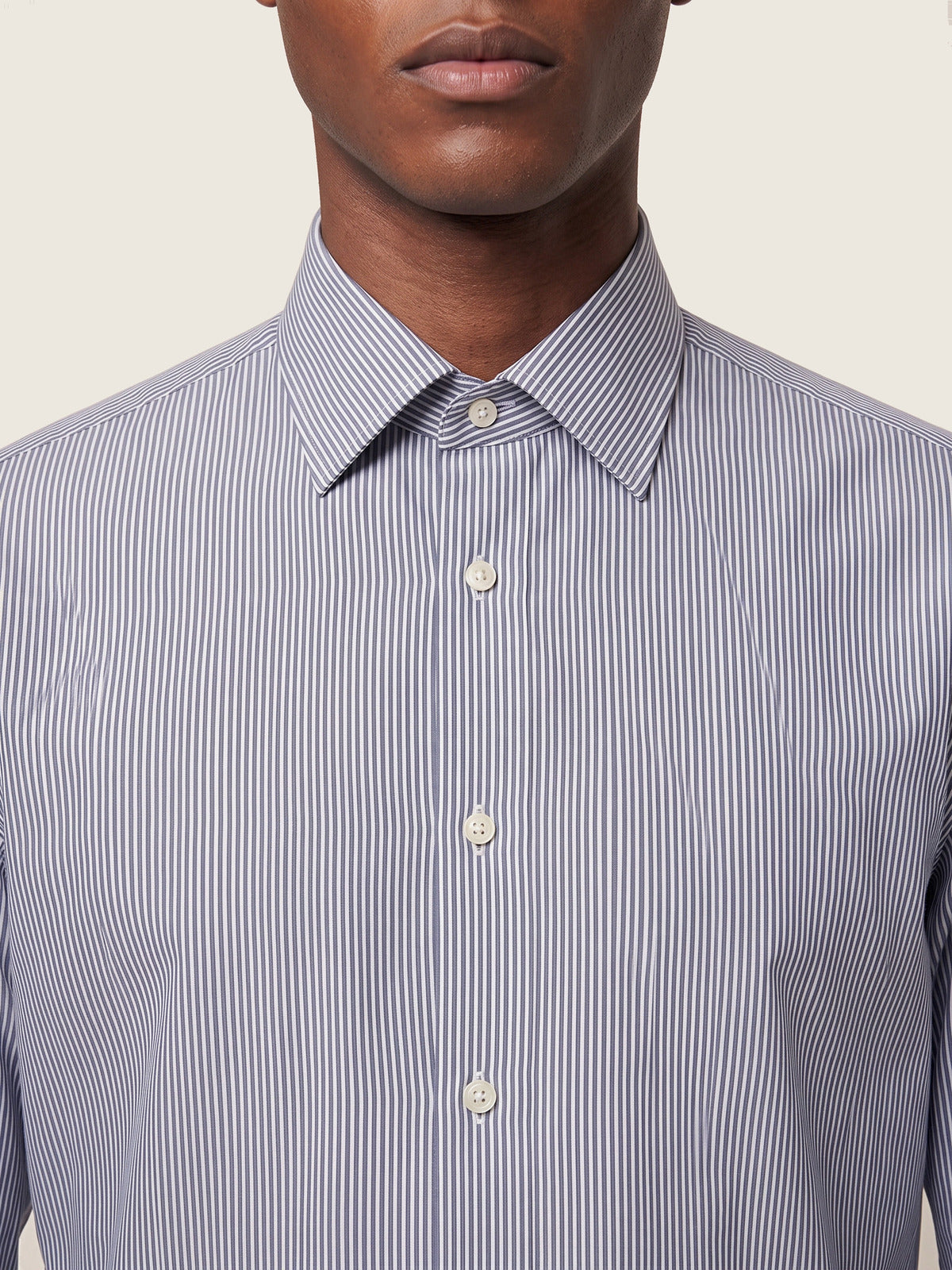 Classic Shirt, Dark Blue and White Slim, the collar and placket on the model