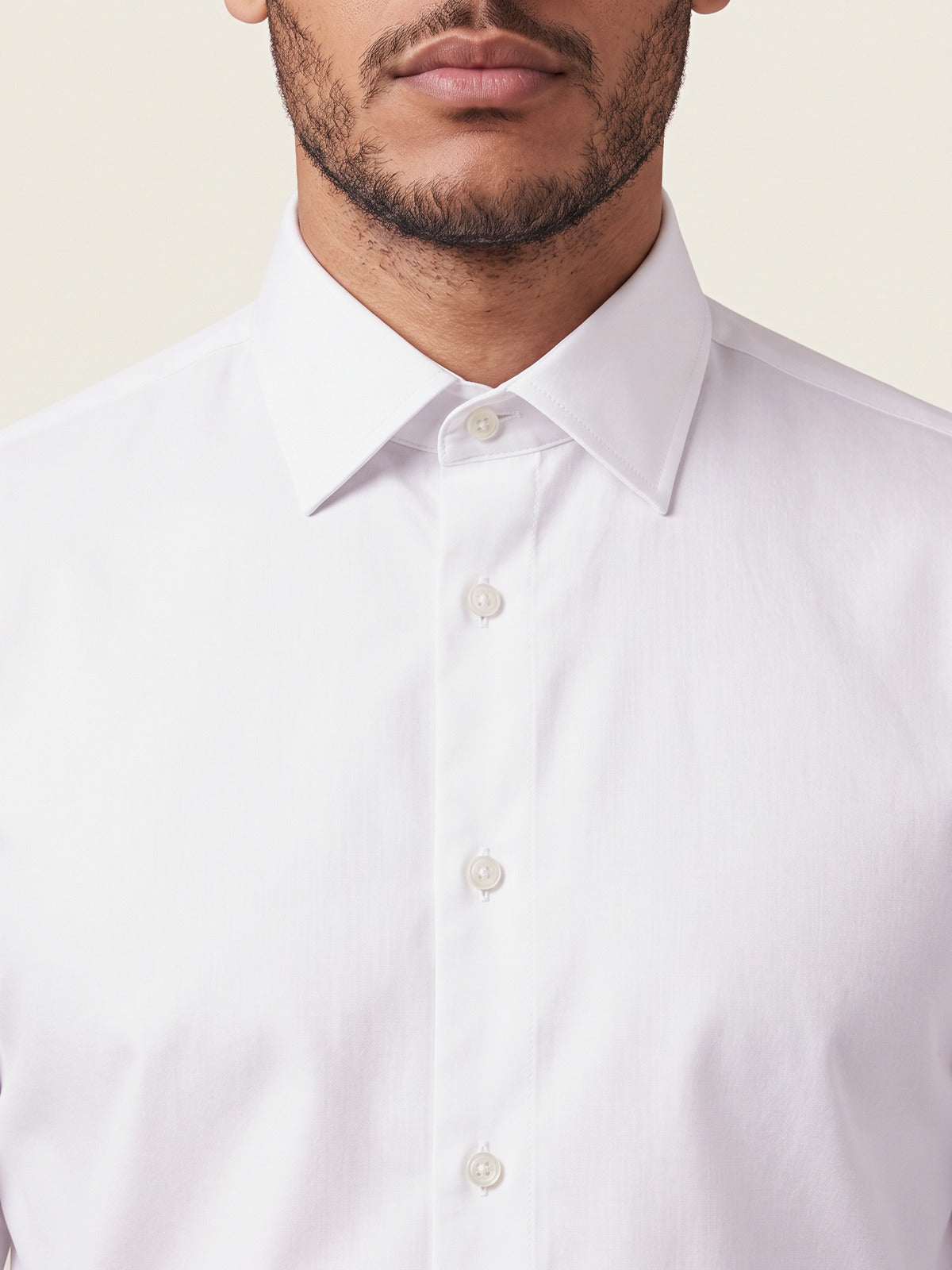 Classic Shirt, White Comfort, the collar and placket on the model