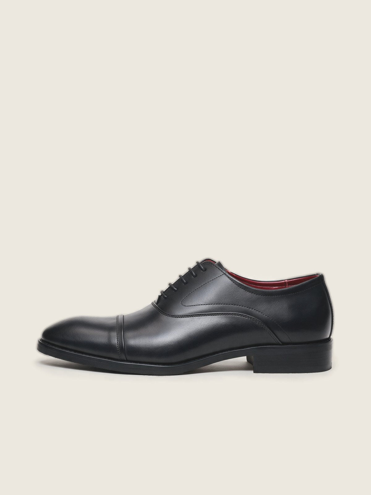Oxford, Black, front view on a plain background