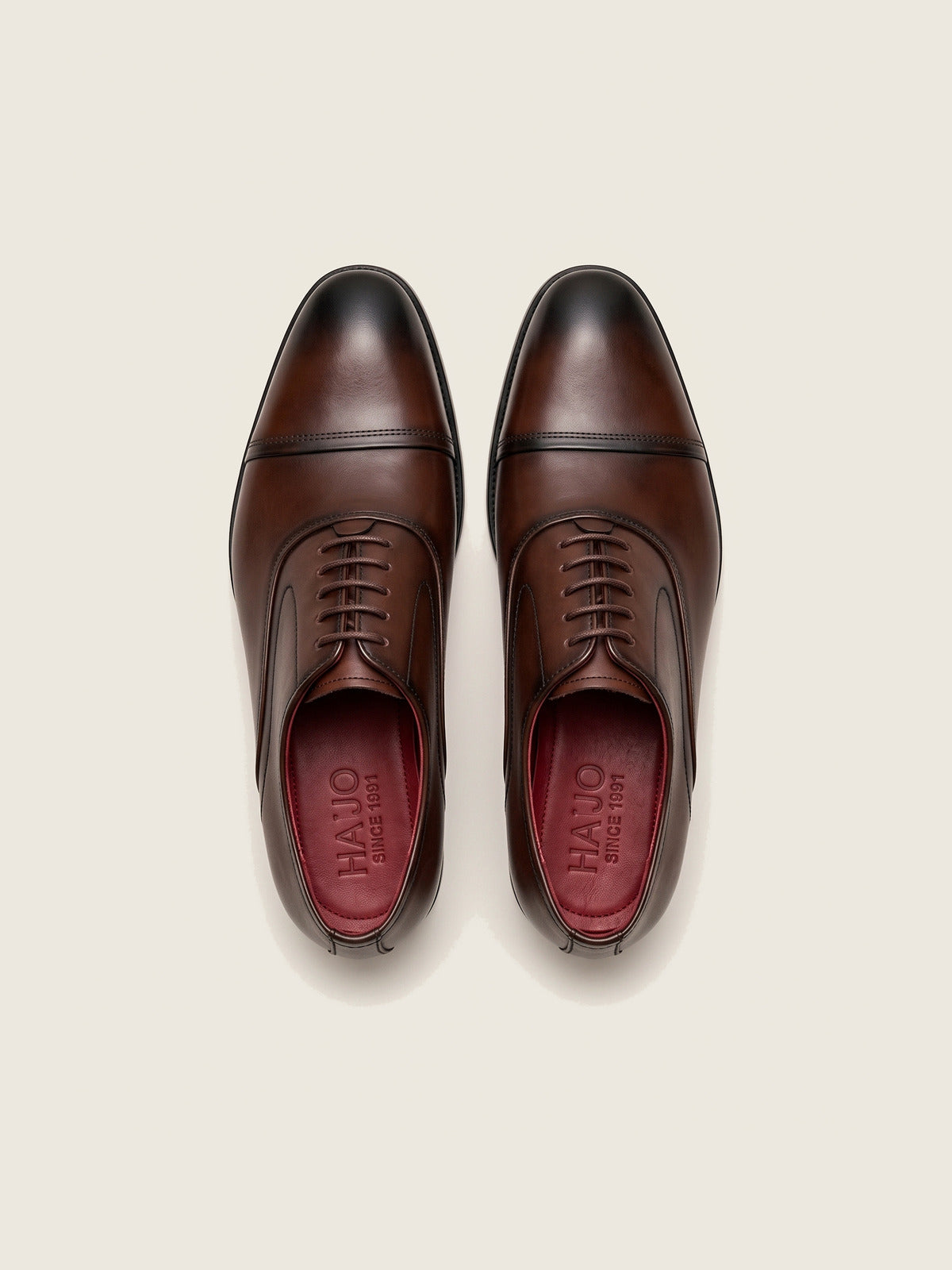 Oxford, Brown, the pair from above, showing the red insole