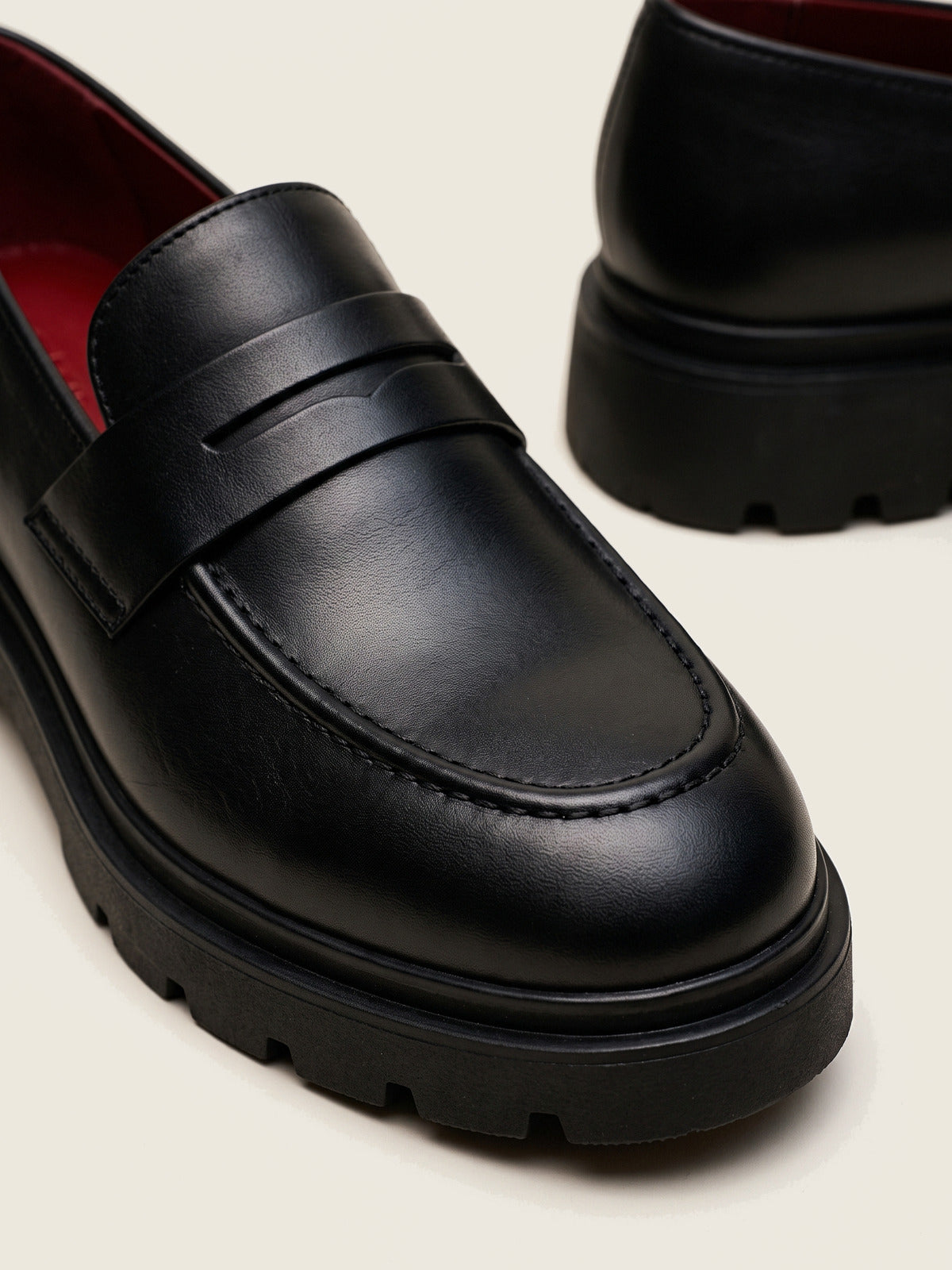 Penny Loafer, Black, close up on the toe and the upper