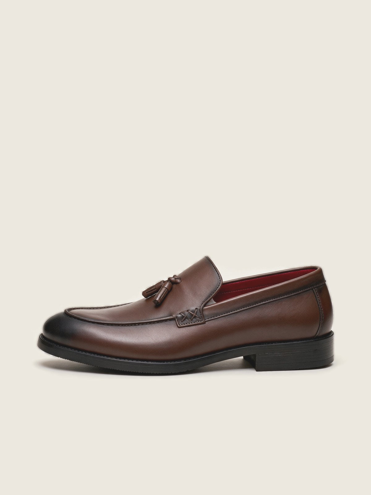 Tassel Loafer, Brown, front view on a plain background