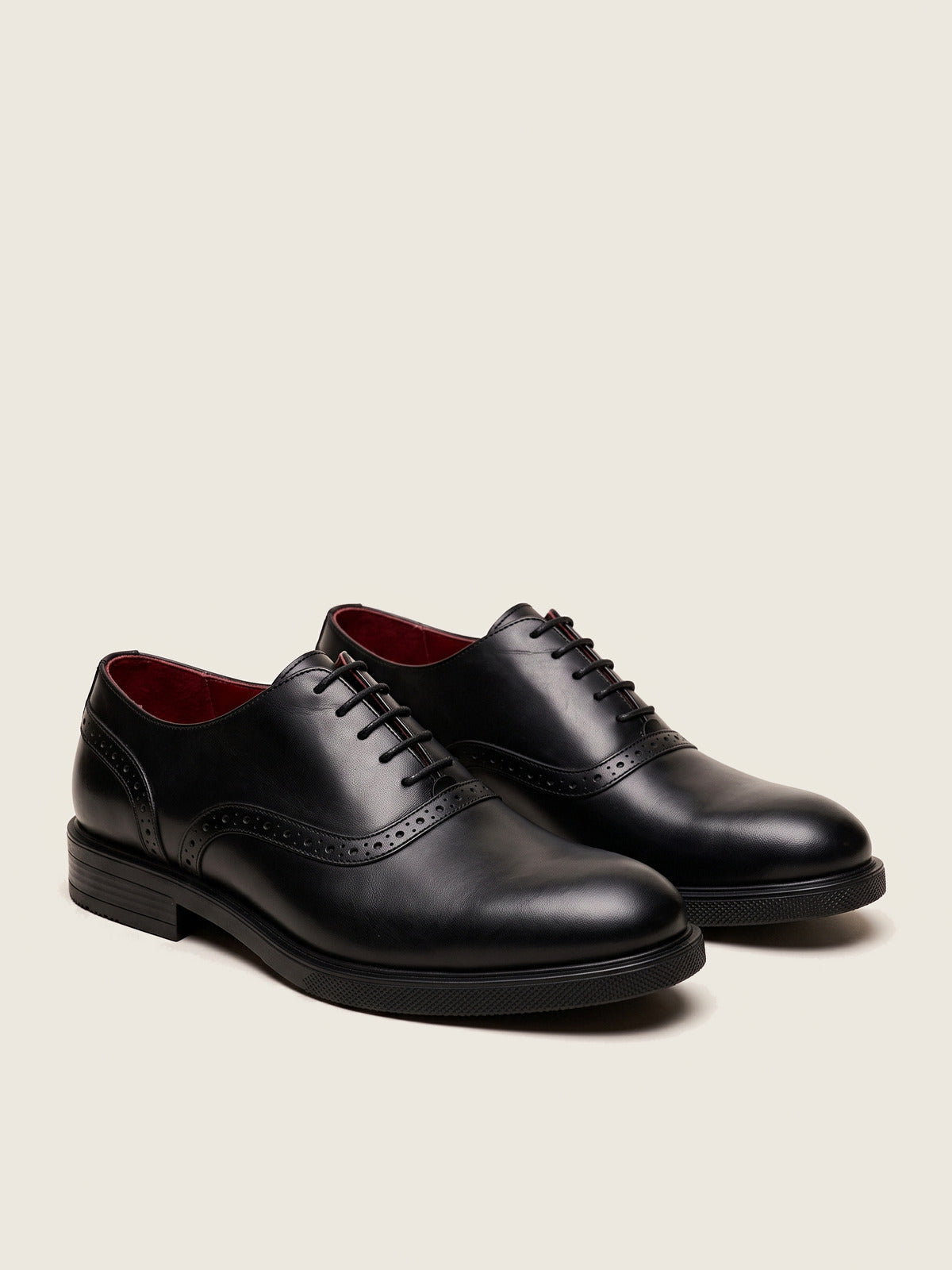Wholecut Oxford, Black, the pair